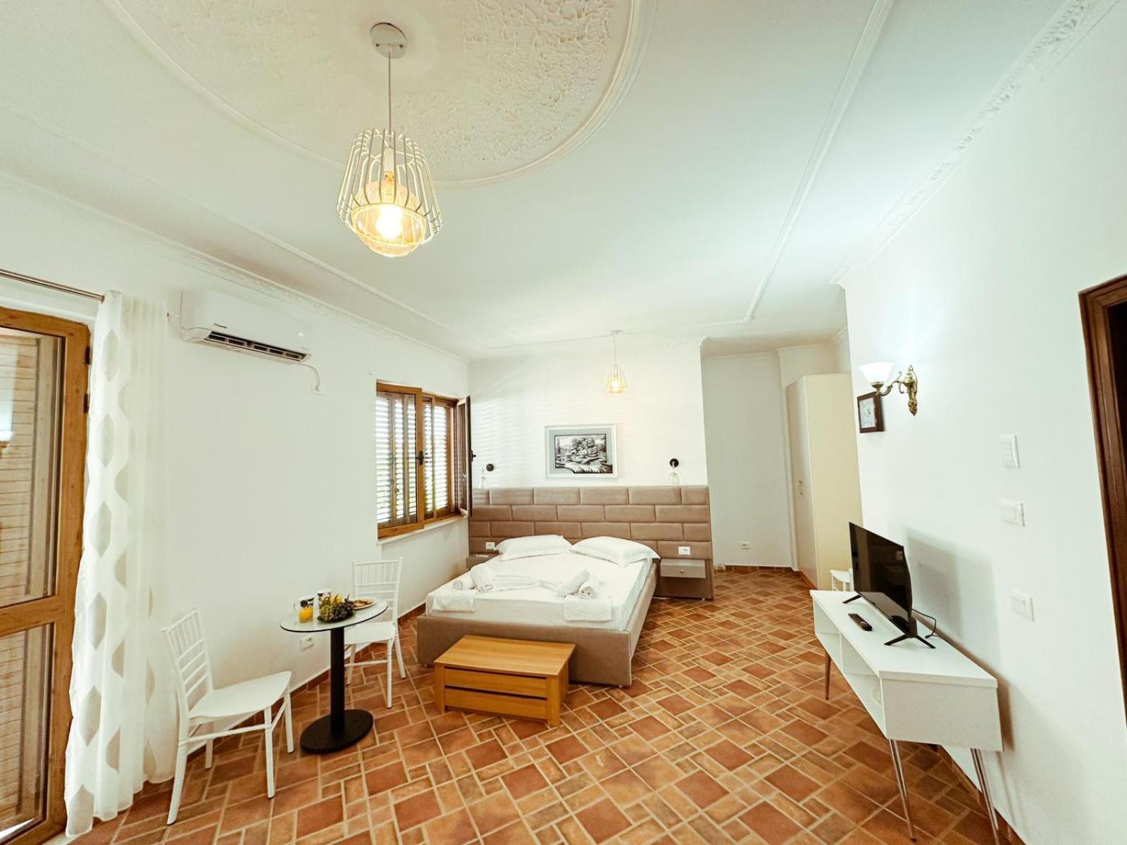 Vizion Hotel Shkodër Exteriör bild