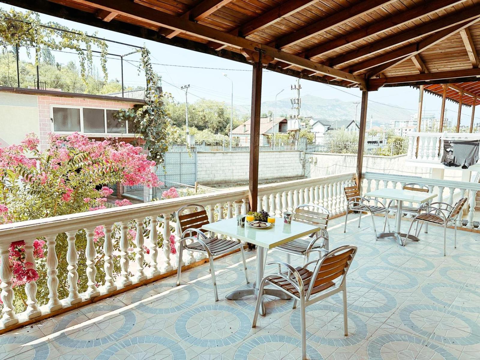 Vizion Hotel Shkodër Exteriör bild